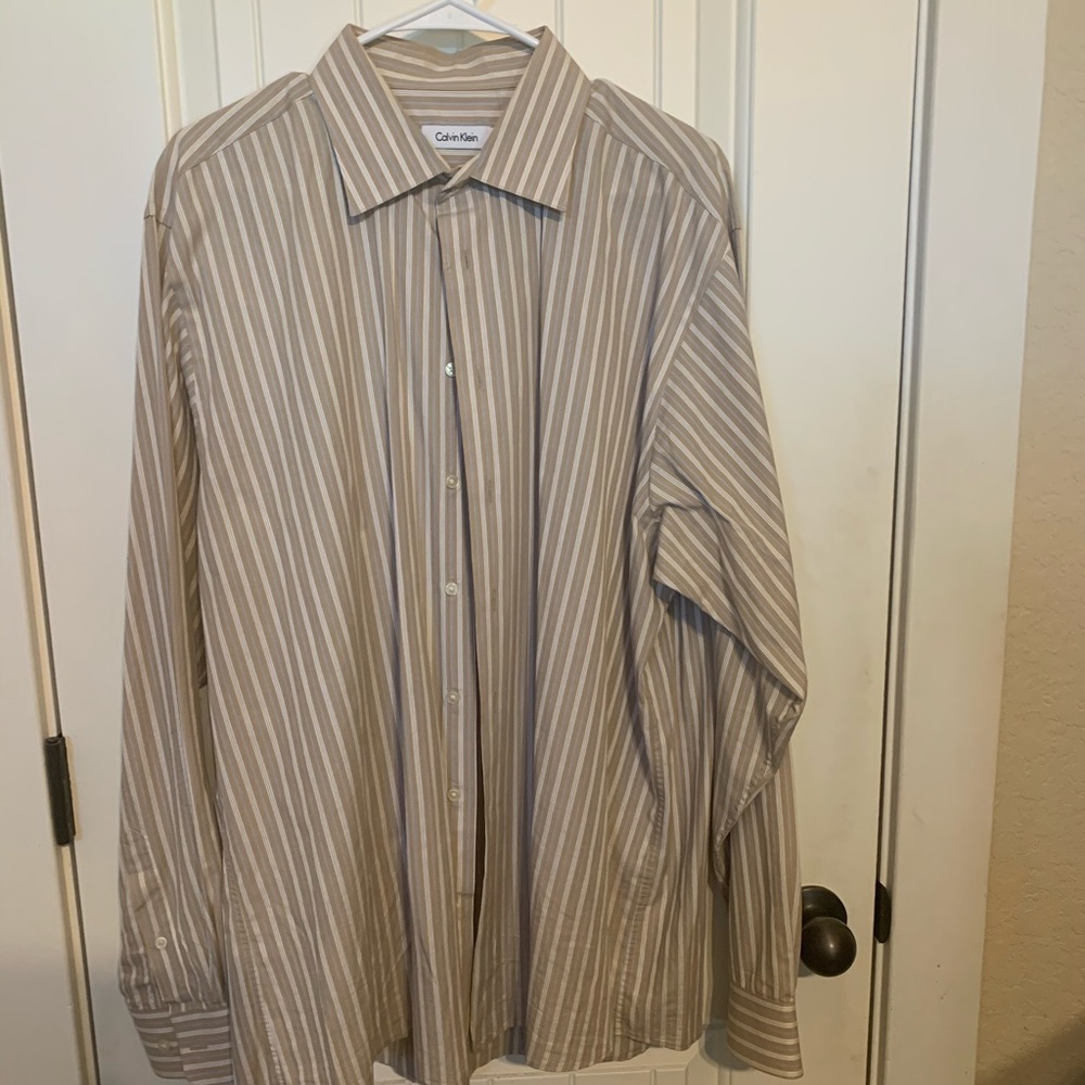 Men's dress shirt